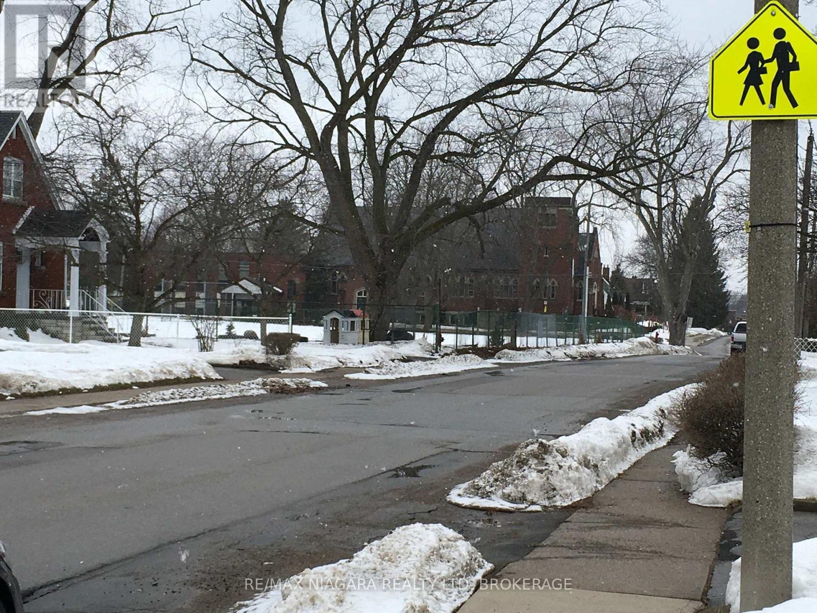 Lower - 3968 St Peter Street, Niagara Falls, Ontario  L2J 2N8 - Photo 35 - X12814026