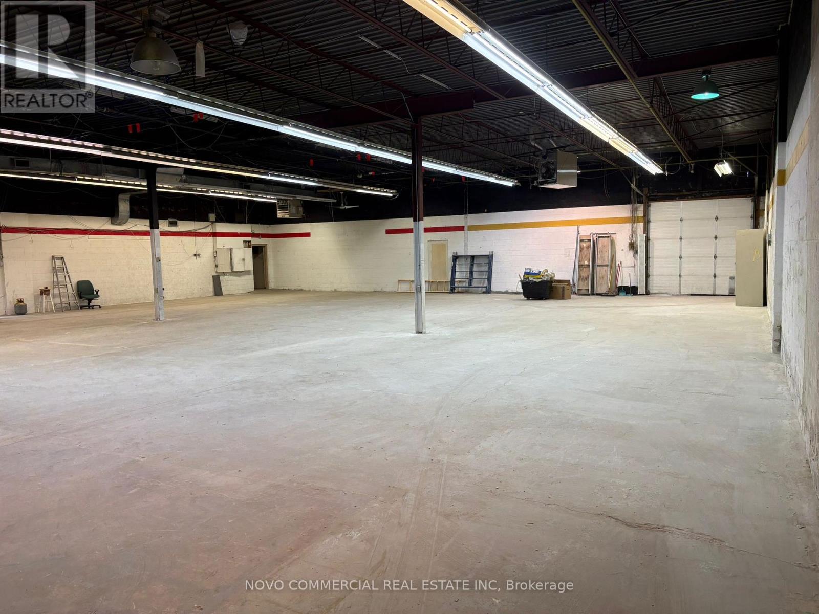 196 North Queen Street, Toronto, Ontario  M9C 4Y1 - Photo 6 - W12448126