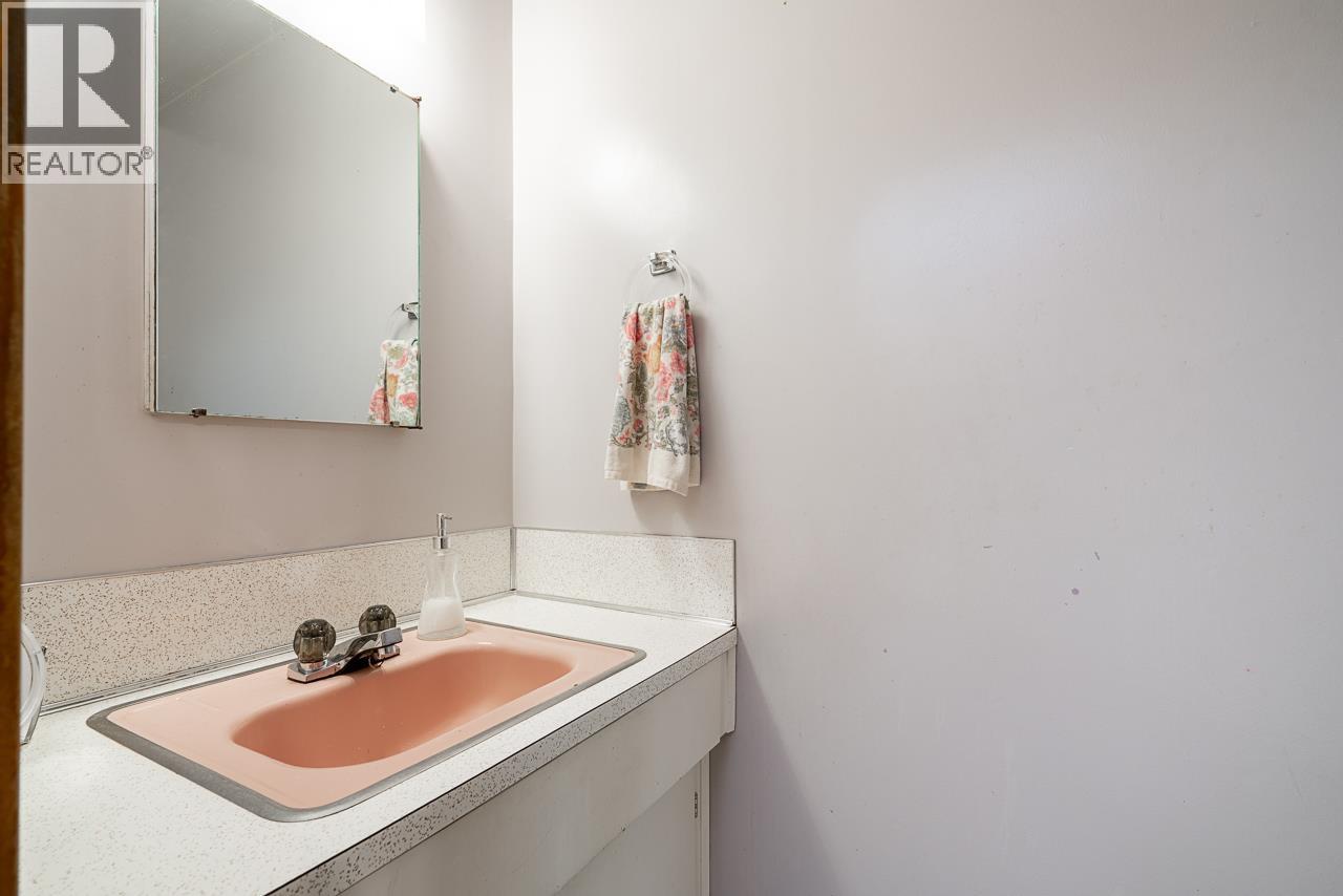 7475 Colleen Street, Burnaby, British Columbia  V5A 2A5 - Photo 22 - R3093656