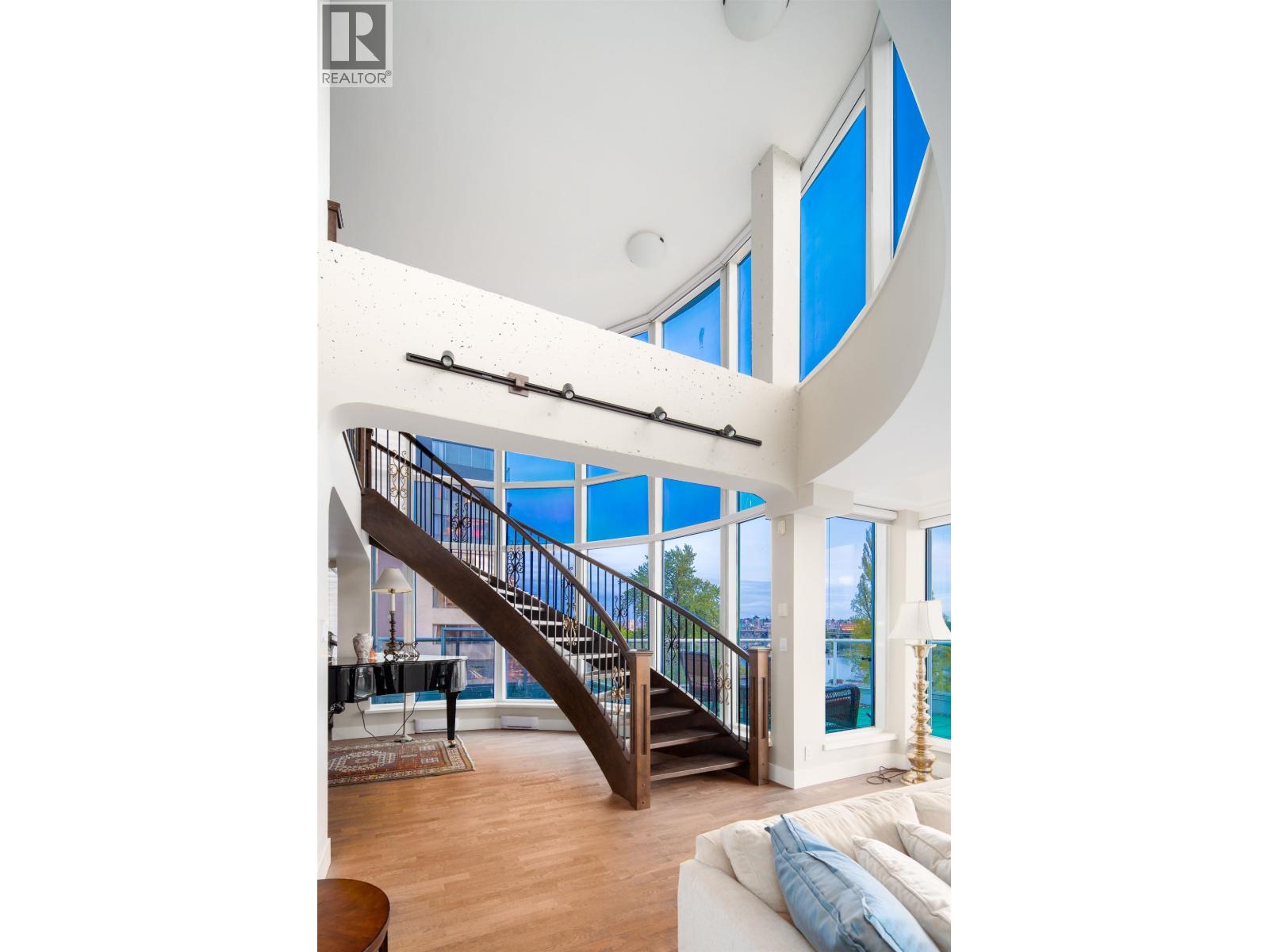 Ph 1403 Beach Avenue, Vancouver, British Columbia  V6G 1Y3 - Photo 9 - R3093099