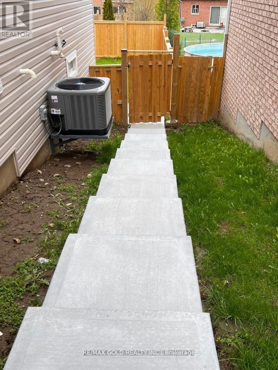 1708 Arborwood Drive, Oshawa (Taunton), Ontario  L1K 0P1 - Photo 2 - E12821012