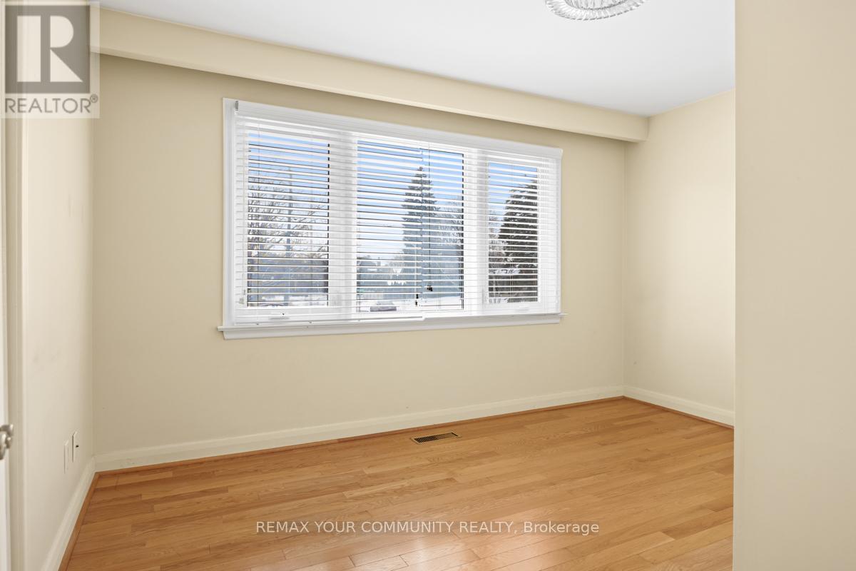 Entire - 16 Orlon Crescent, Richmond Hill, Ontario  L4C 6S5 - Photo 15 - N12820982