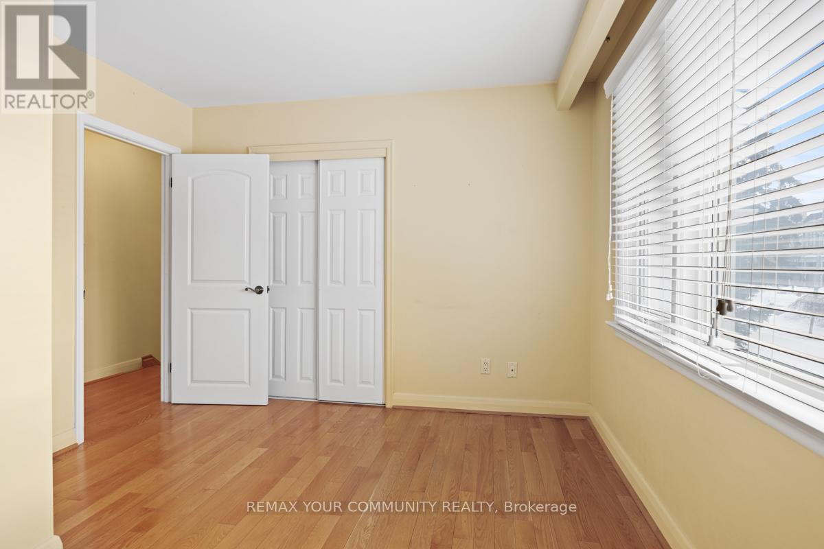 Main - 16 Orlon Crescent, Richmond Hill, Ontario  L4C 6S5 - Photo 10 - N12821008