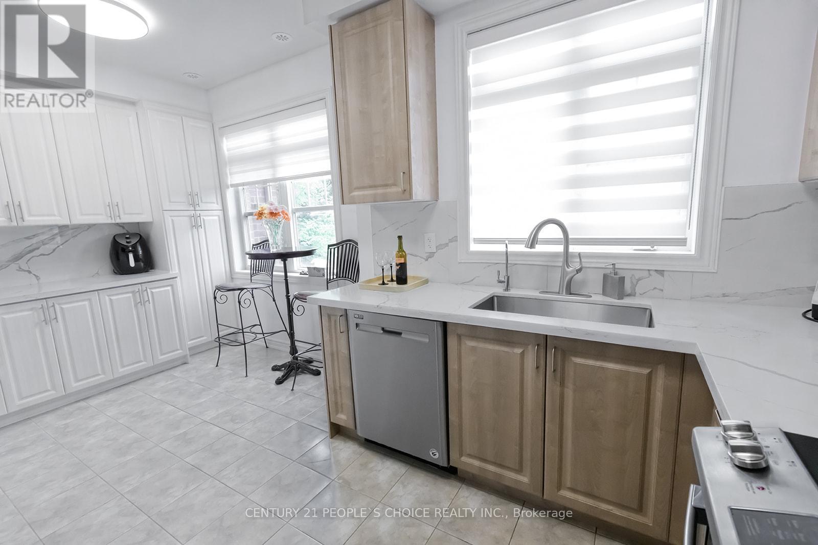 102 Roy Grove Way, Markham, Ontario  L6E 0T7 - Photo 21 - N12821018