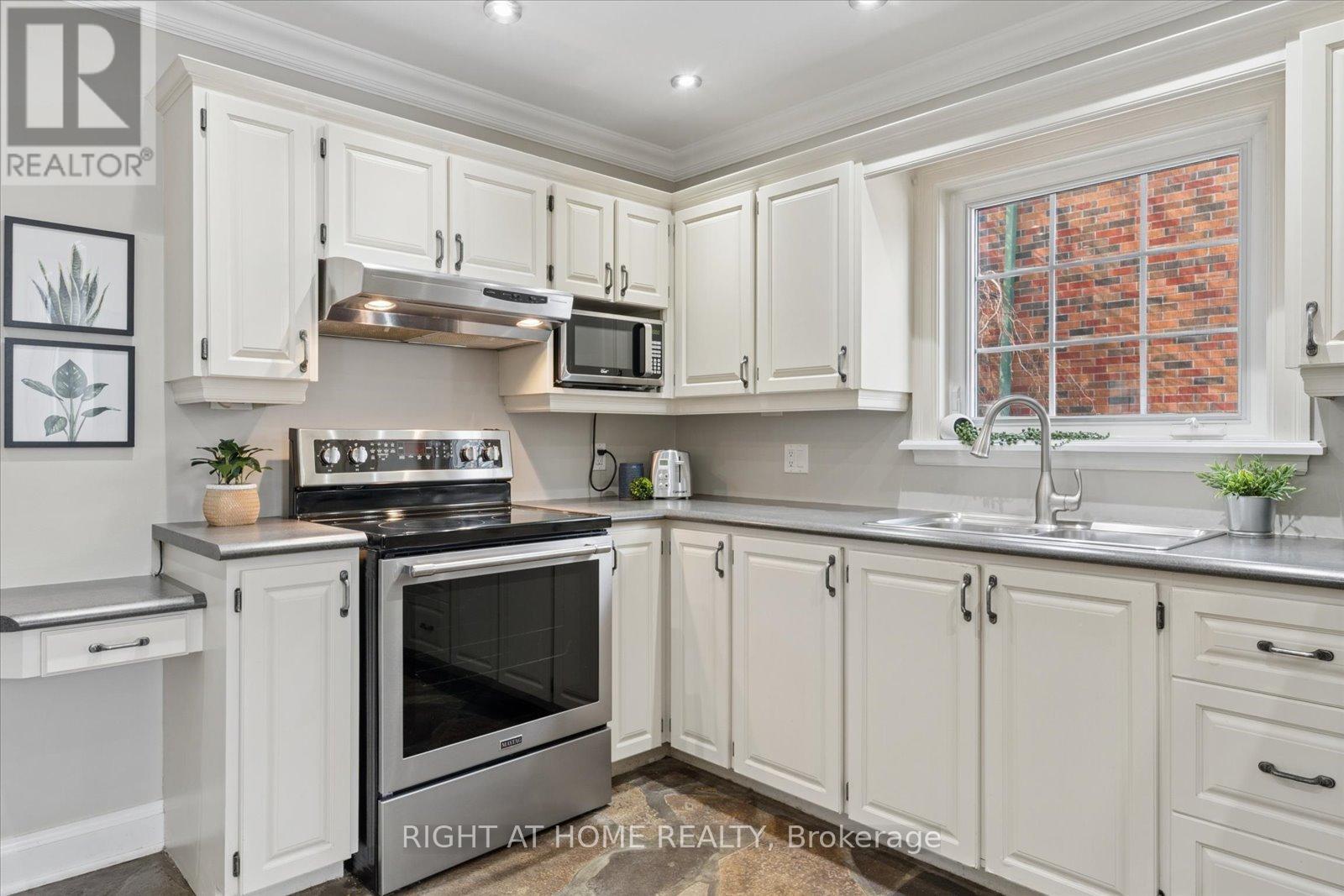 56 Cadillac Avenue N, Oshawa, Ontario  L1G 6B7 - Photo 18 - E12820482