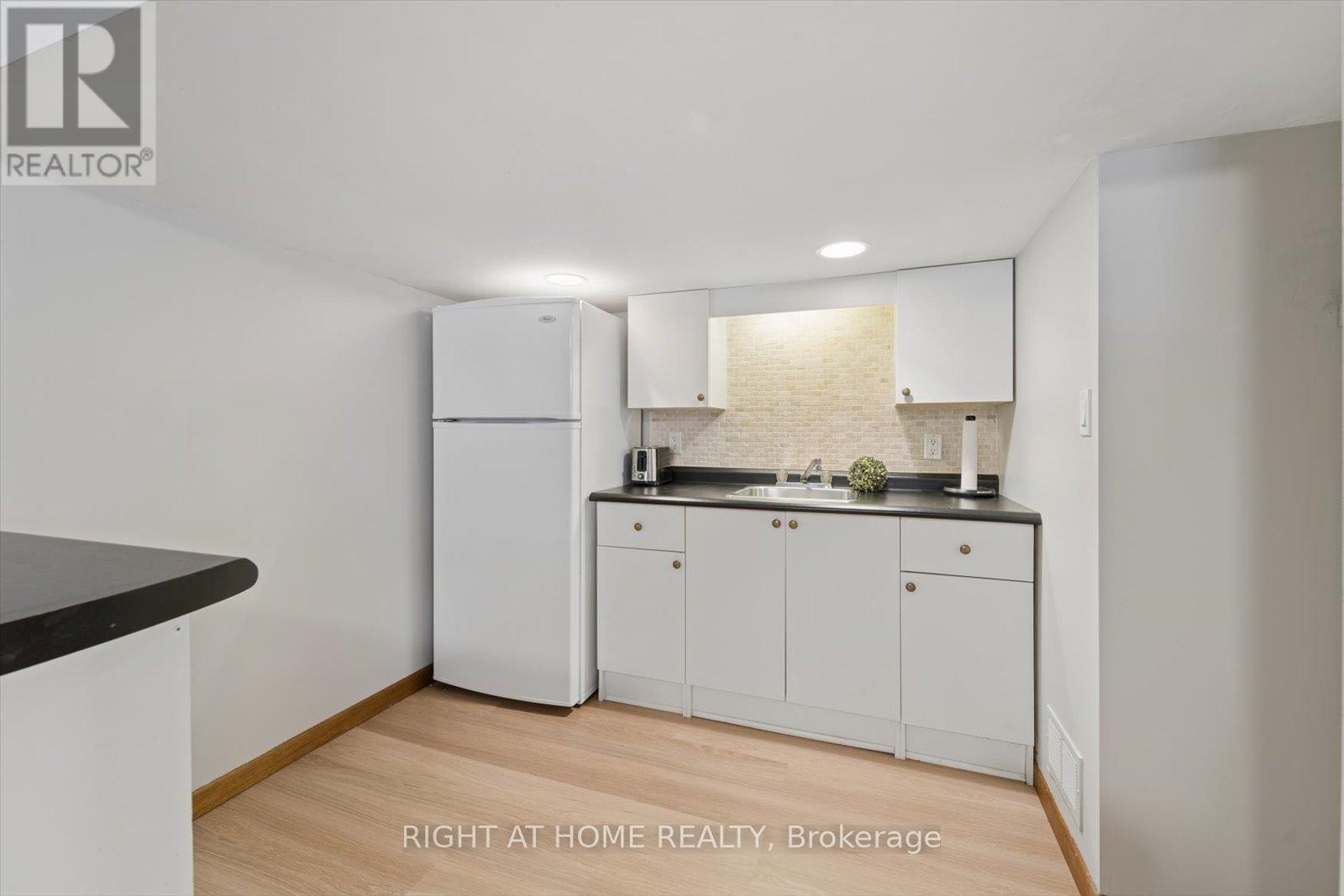 56 Cadillac Avenue N, Oshawa, Ontario  L1G 6B7 - Photo 32 - E12820482