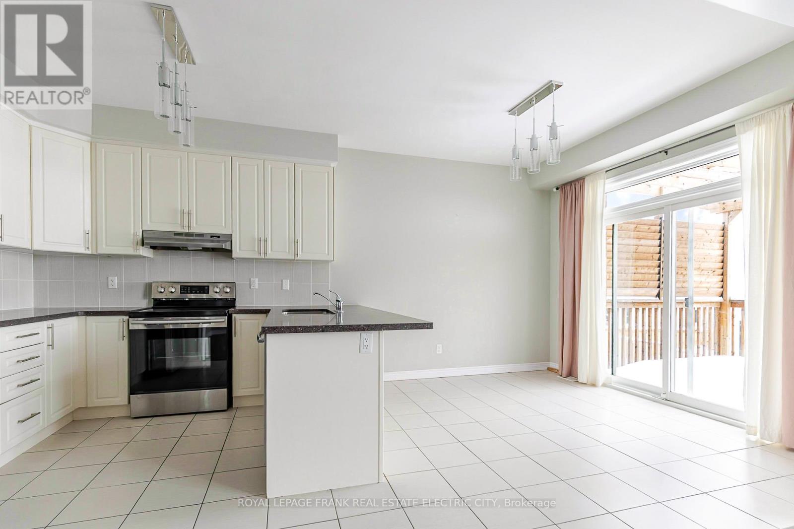 417 Florence Drive, Peterborough, Ontario K9J 0H7 - Photo 5 - X12819952