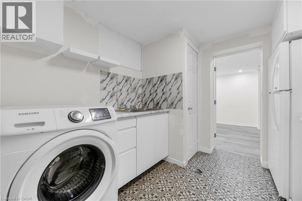 21 Lakeside Drive, Grimsby, Ontario  L3M 2K9 - Photo 31 - 40807528