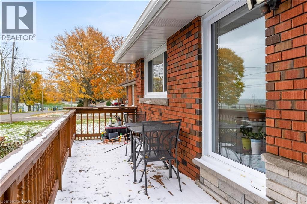 21 Lakeside Drive, Grimsby, Ontario  L3M 2K9 - Photo 6 - 40807528