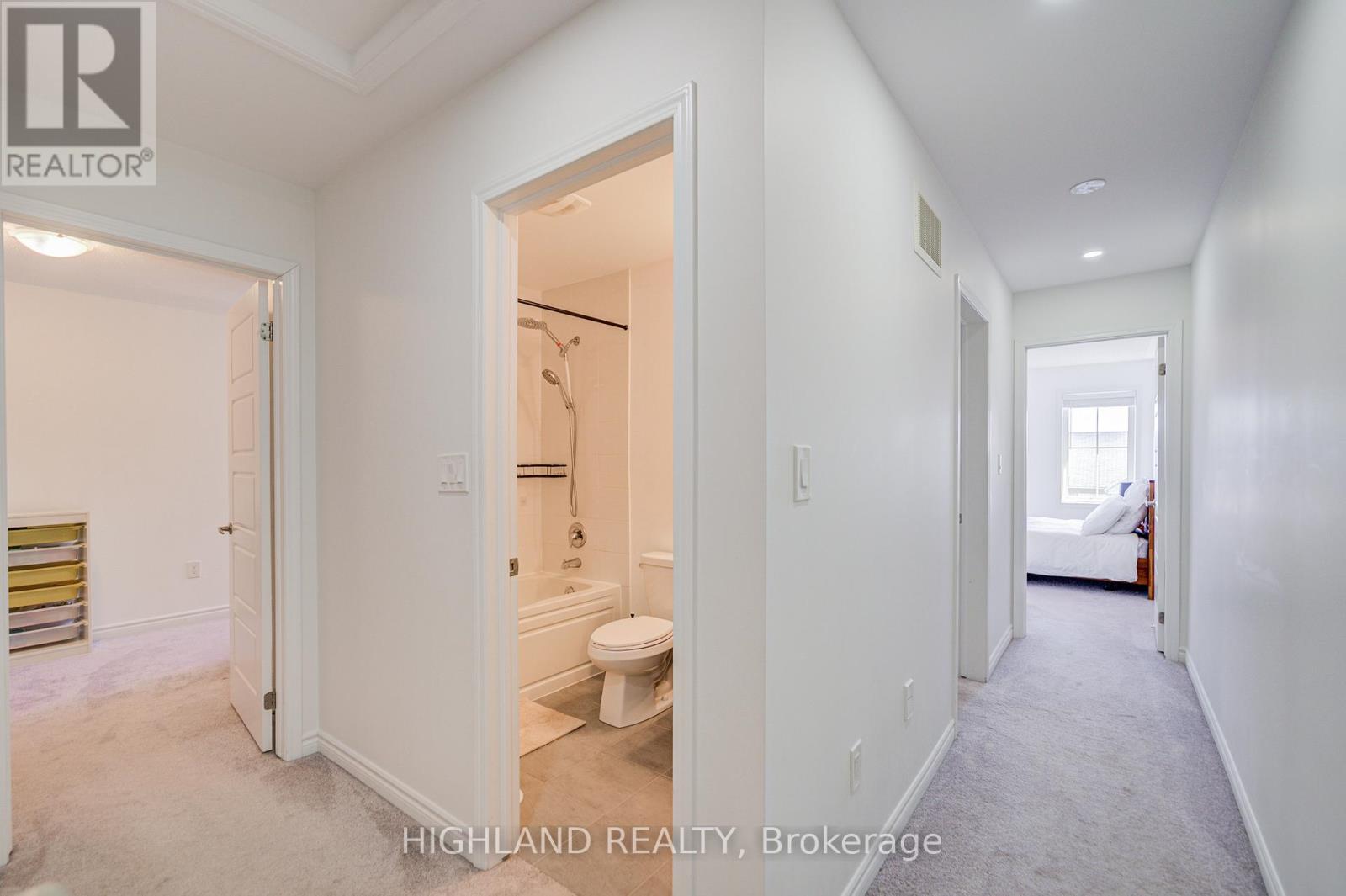 283 Murlock Heights, Milton, Ontario  L9E 1C2 - Photo 15 - W12820978