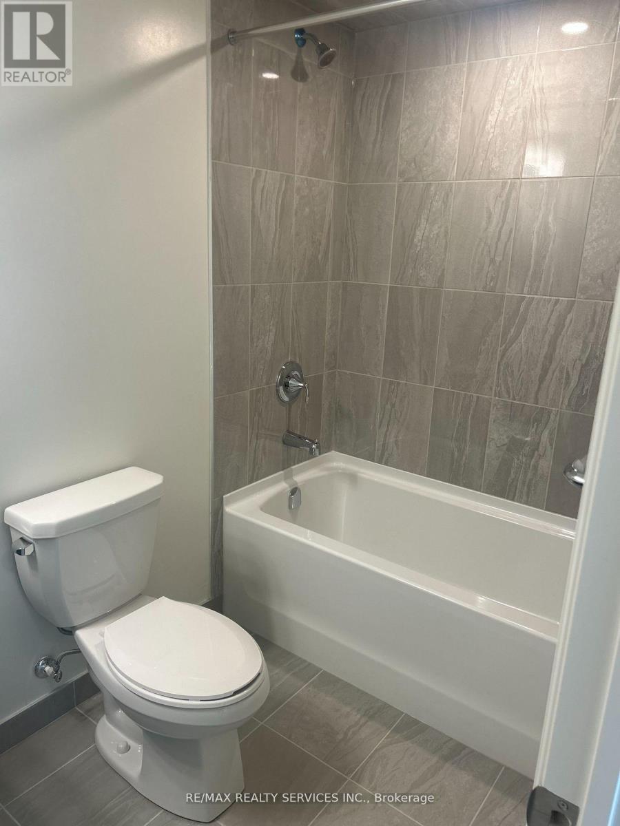 610 - 1415 Dundas Street E, Oakville, Ontario  L6H 7G1 - Photo 10 - W12820994