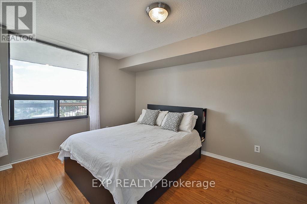 1405 - 20 Mississauga Valley Boulevard, Mississauga, Ontario  L5A 3S1 - Photo 6 - W12821000