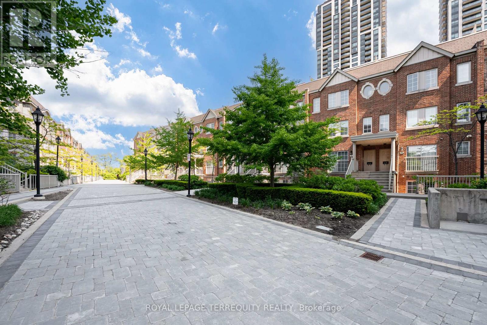 1210 - 15 Windermere Avenue, Toronto, Ontario  M6S 5A2 - Photo 38 - W12821020