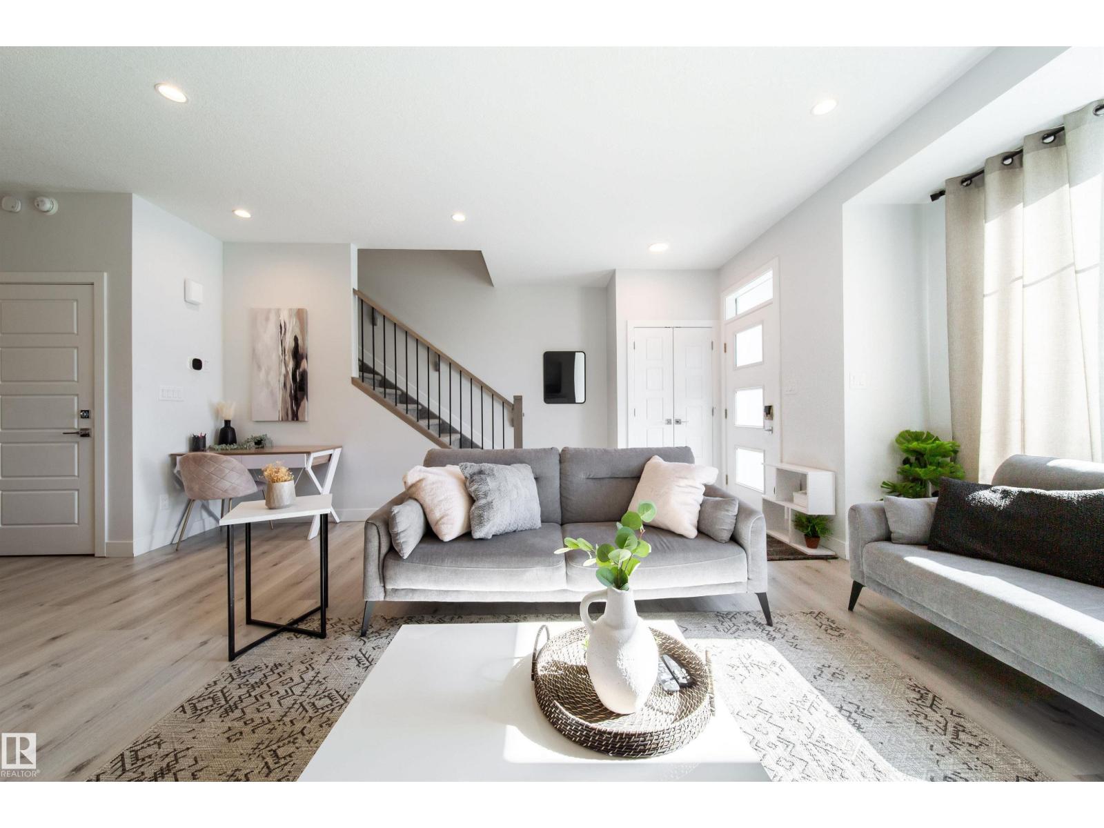 8040 Kiriak Li Sw, Edmonton, Alberta  T6W 4V2 - Photo 10 - E4474843