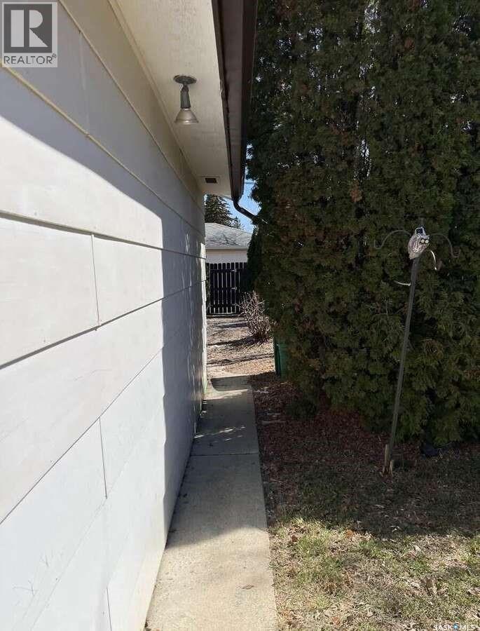 2513 Cairns Avenue, Saskatoon, Saskatchewan  S7J 1V4 - Photo 29 - SK029195