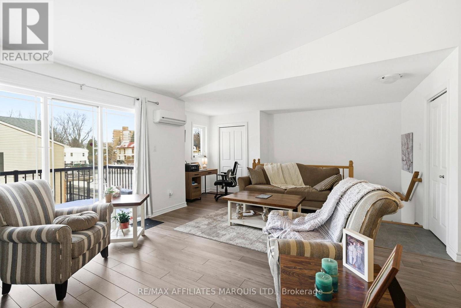 202 - 222 First Street E, Cornwall, Ontario  K6H 0G2 - Photo 11 - X12821070