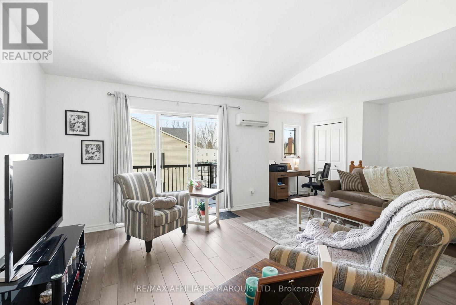 202 - 222 First Street E, Cornwall, Ontario  K6H 0G2 - Photo 12 - X12821070