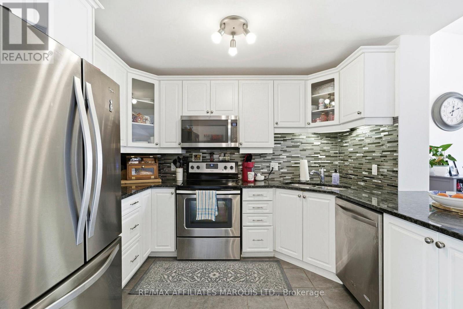 202 - 222 First Street E, Cornwall, Ontario  K6H 0G2 - Photo 6 - X12821070