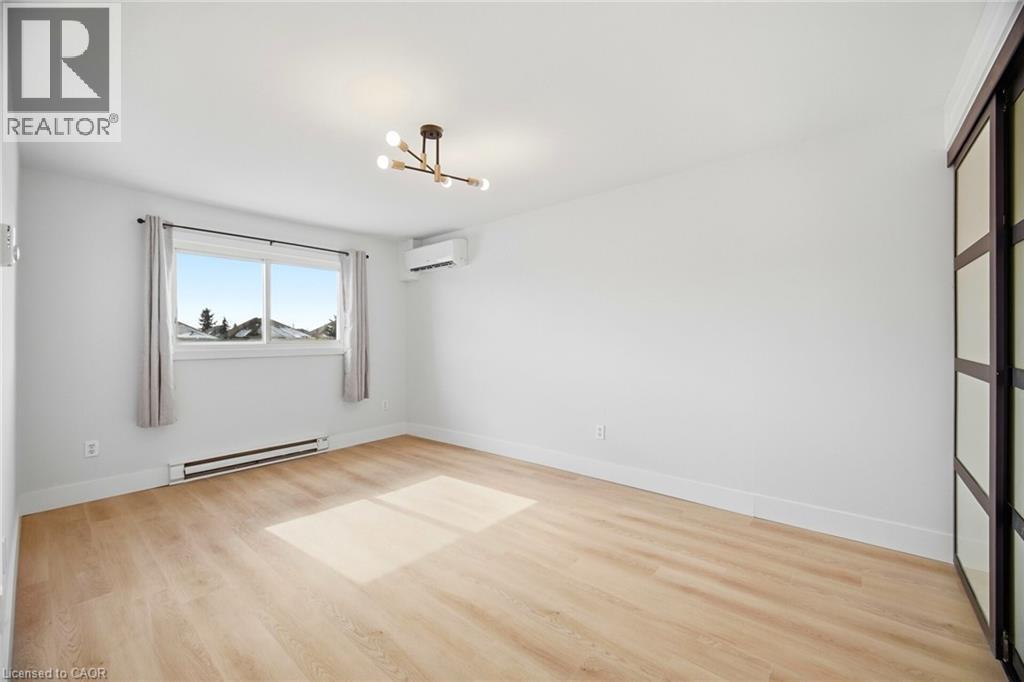 8 Claudette Gate, Hamilton, Ontario  L9B 1T5 - Photo 19 - 40807316