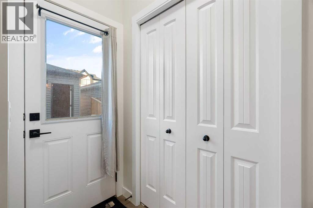 99 Edith Passage Nw, Calgary, Alberta  T3R 2B5 - Photo 24 - A2278688