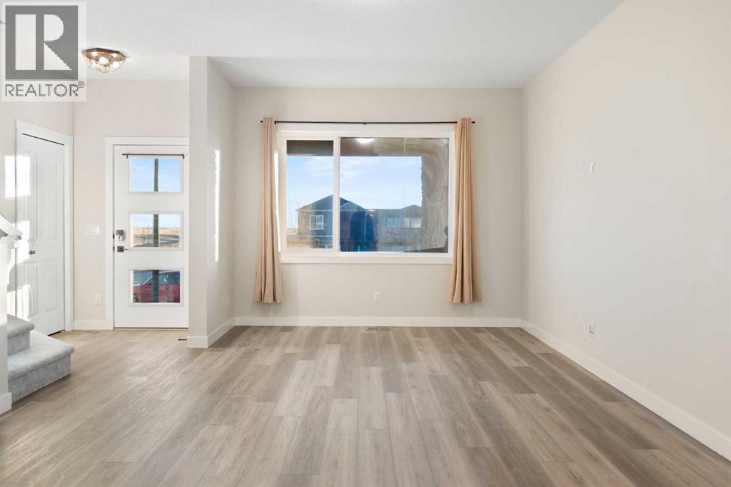 99 Edith Passage Nw, Calgary, Alberta  T3R 2B5 - Photo 10 - A2278688