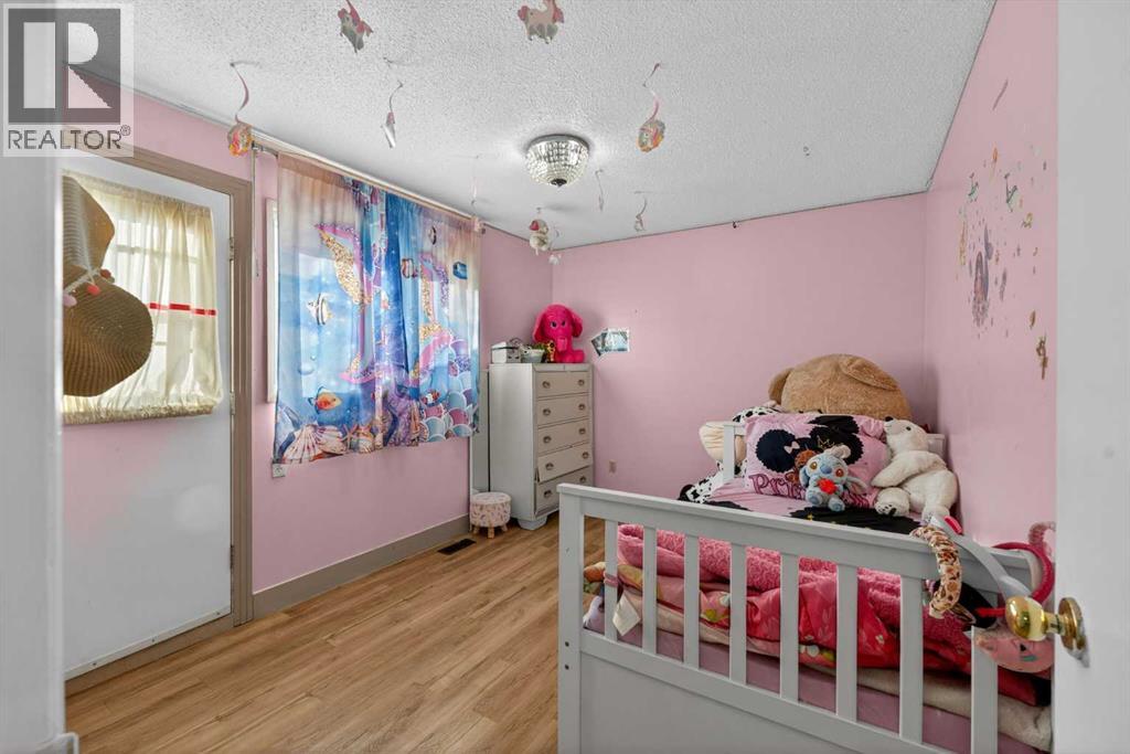 6003 Pinepoint Drive Ne, Calgary, Alberta  T1Y 2G2 - Photo 12 - A2287464