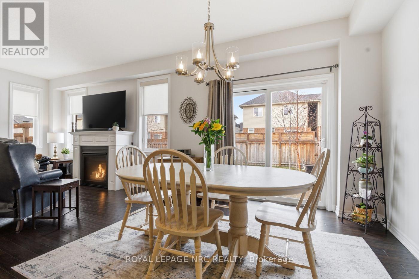 113 Sonoma Lane, Hamilton, Ontario  L8E 0J8 - Photo 6 - X12821068