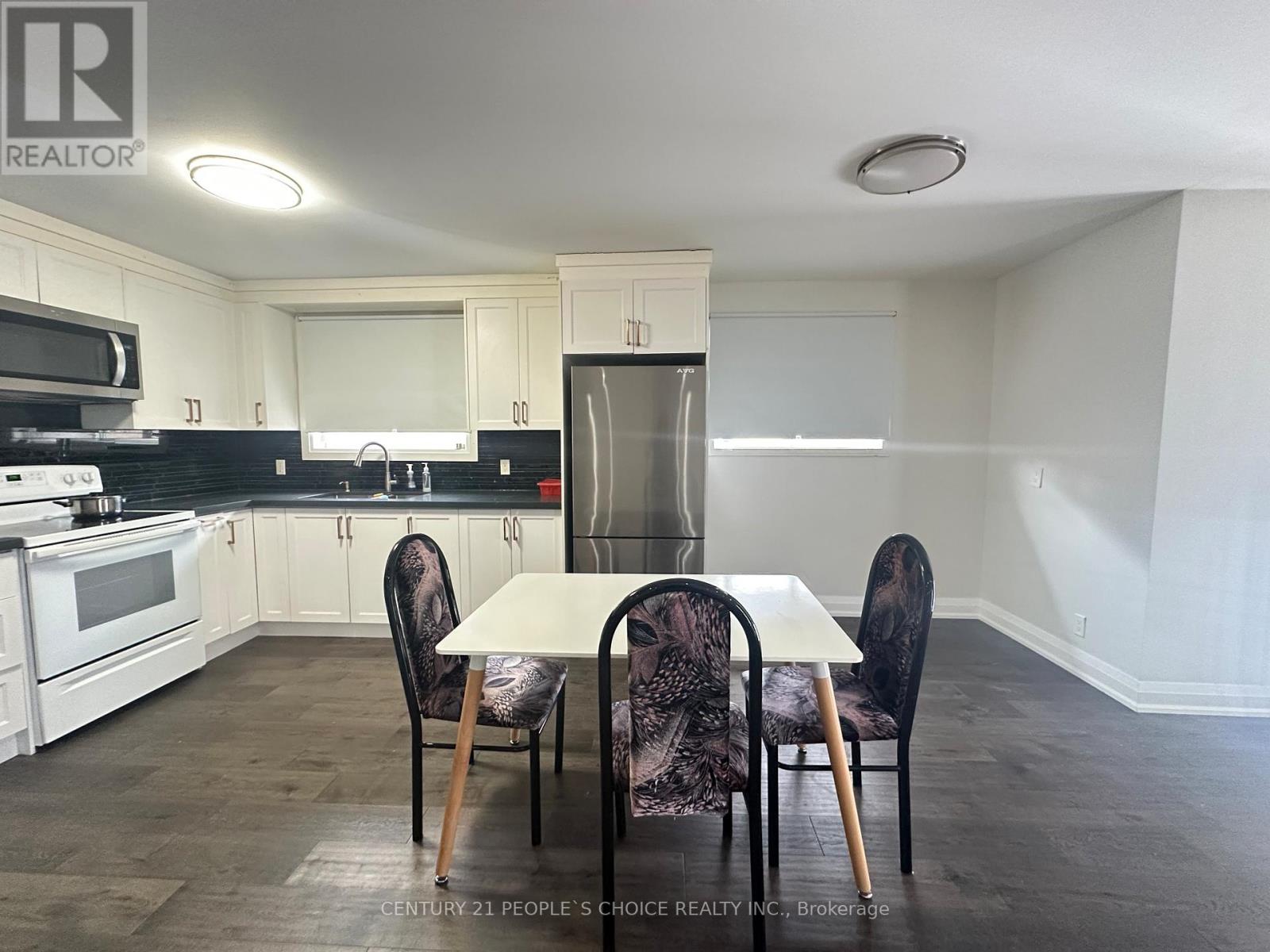 Upper - 82 John Lindsay Court, Toronto (Glenfield-Jane Heights), Ontario  M3L 2K1 - Photo 9 - W12790776