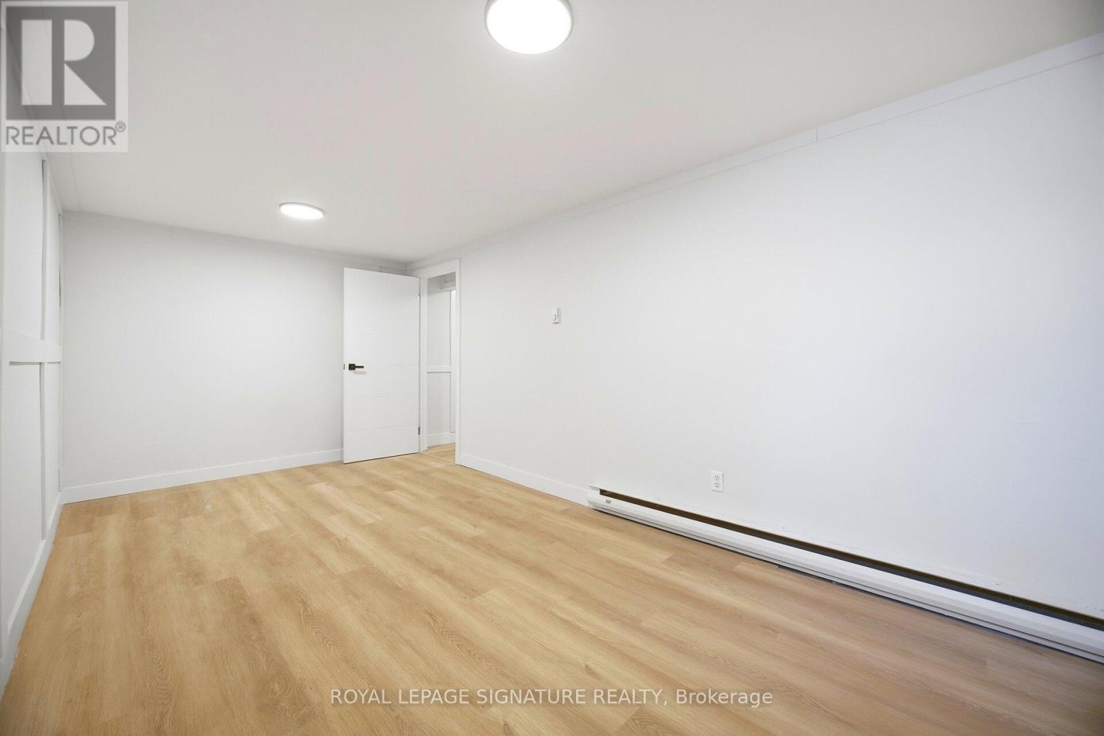 8 Claudette Gate, Hamilton, Ontario  L9B 1T5 - Photo 36 - X12820088