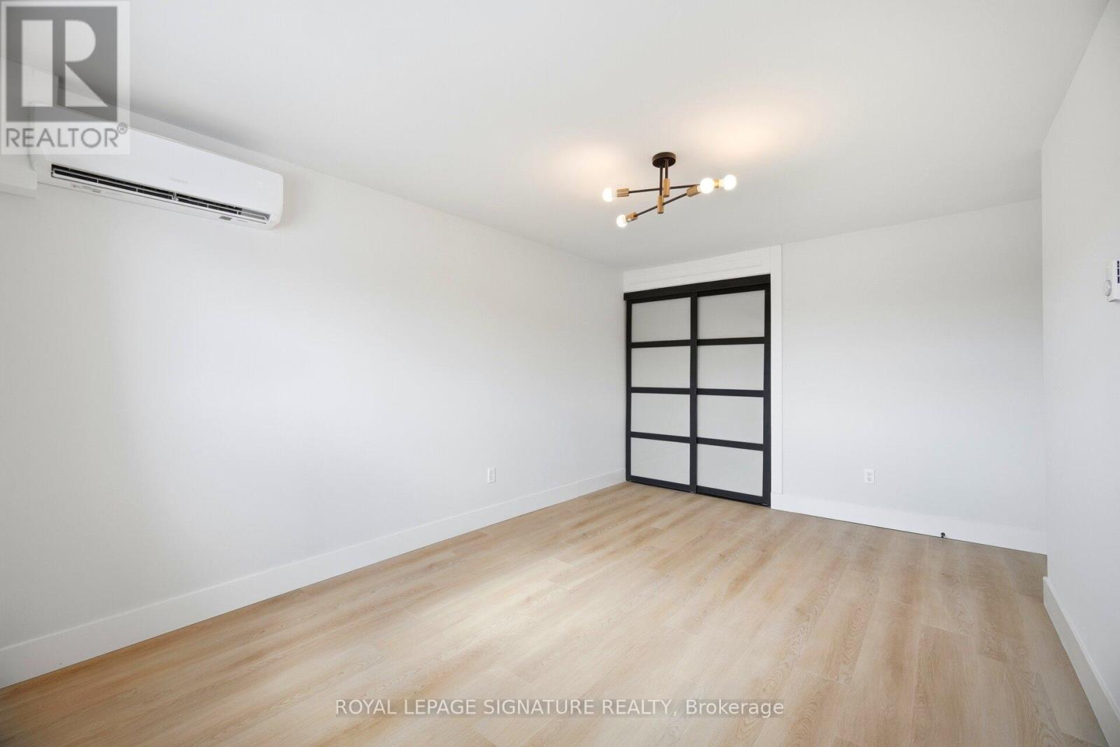 8 Claudette Gate, Hamilton, Ontario  L9B 1T5 - Photo 24 - X12820088