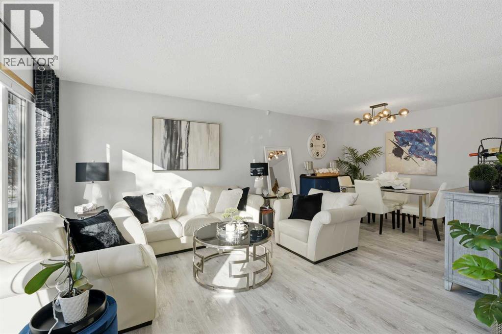 101 Erickson Drive, Red Deer, Alberta  T4R 1X9 - Photo 14 - A2285144