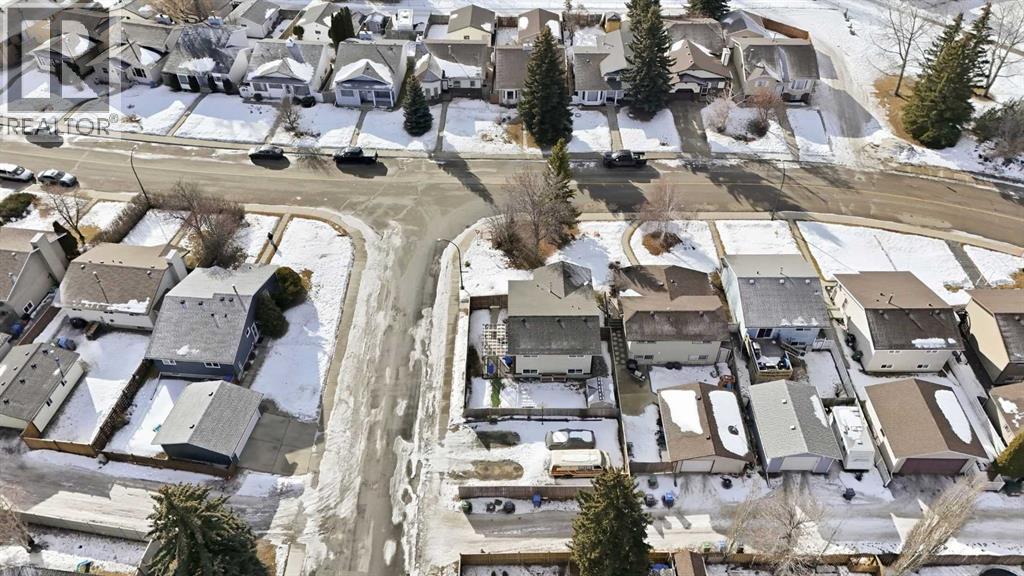 101 Erickson Drive, Red Deer, Alberta  T4R 1X9 - Photo 35 - A2285144