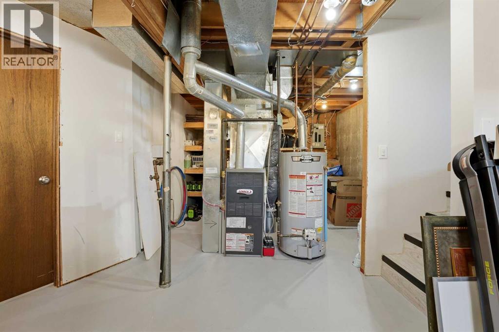 101 Erickson Drive, Red Deer, Alberta  T4R 1X9 - Photo 29 - A2285144