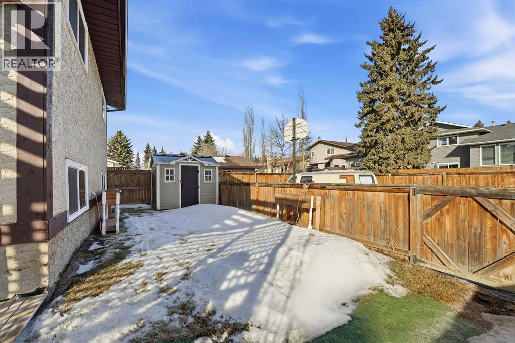 101 Erickson Drive, Red Deer, Alberta  T4R 1X9 - Photo 32 - A2285144