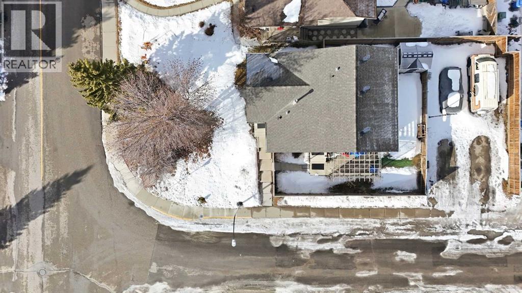 101 Erickson Drive, Red Deer, Alberta  T4R 1X9 - Photo 33 - A2285144