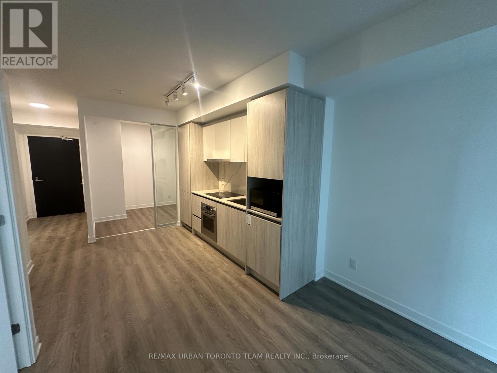 609 - 180 Front Street E, Toronto, Ontario  M5A 0K9 - Photo 3 - C12821082