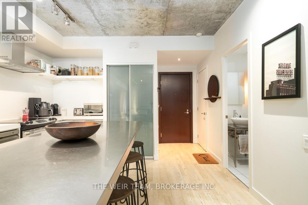 718 - 75 Portland Street, Toronto, Ontario  M5V 2M9 - Photo 9 - C12821100