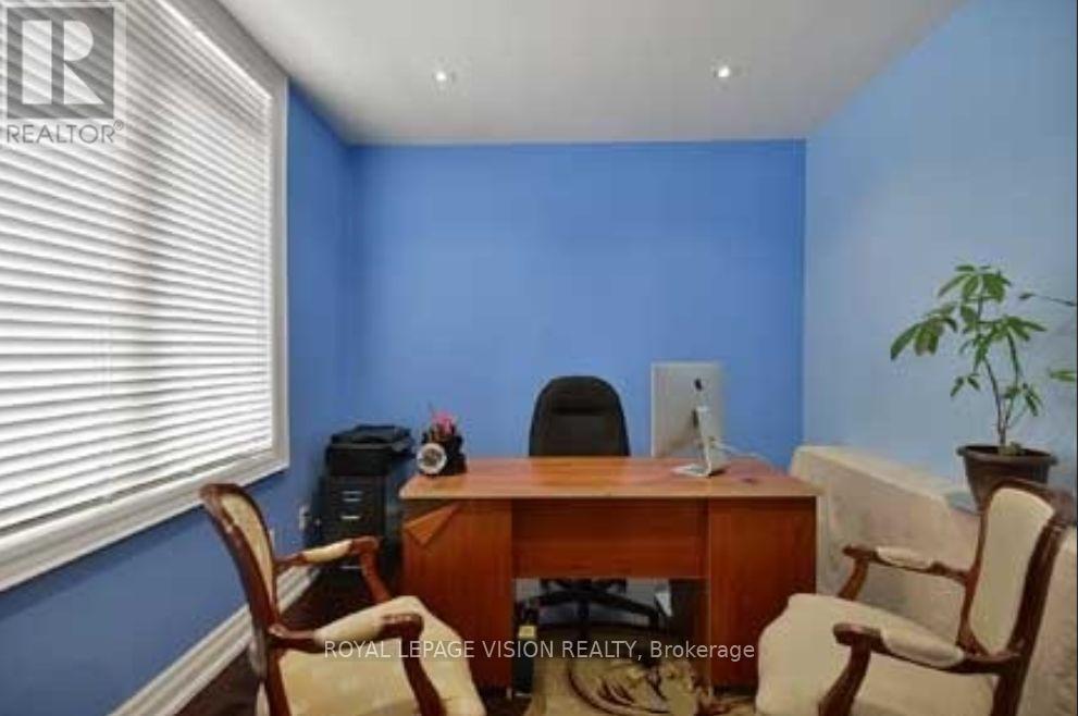 91 Magpie Crescent, Vaughan, Ontario  L4H 2A4 - Photo 8 - N12821086