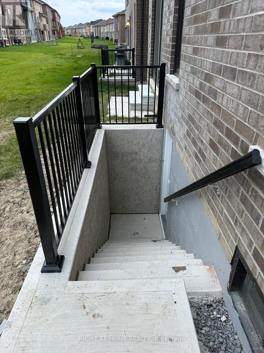 Basement - 516 Seaview Heights, East Gwillimbury, Ontario  L9N 0Y3 - Photo 9 - N12821090