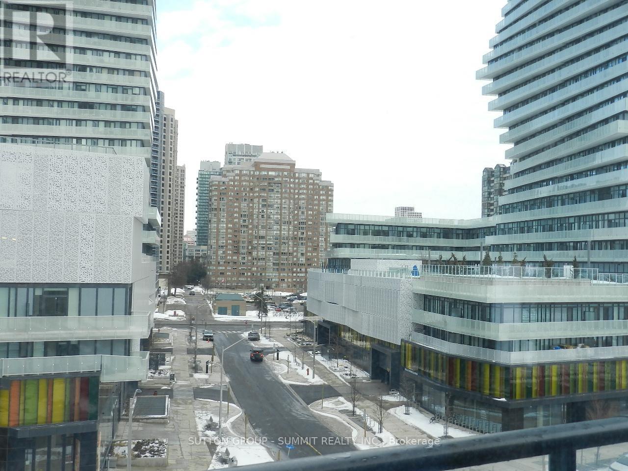 413 - 448 Burnhamthorpe Road W, Mississauga, Ontario  L5B 0R4 - Photo 7 - W12821024