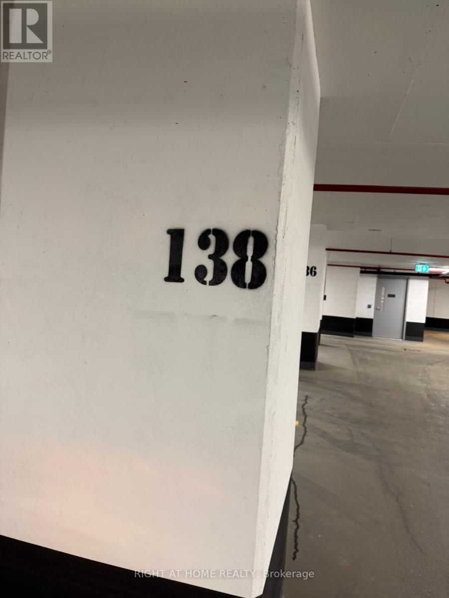 1811 - 1 Fairview Road E, Mississauga, Ontario  L5A 4C6 - Photo 20 - W12821026