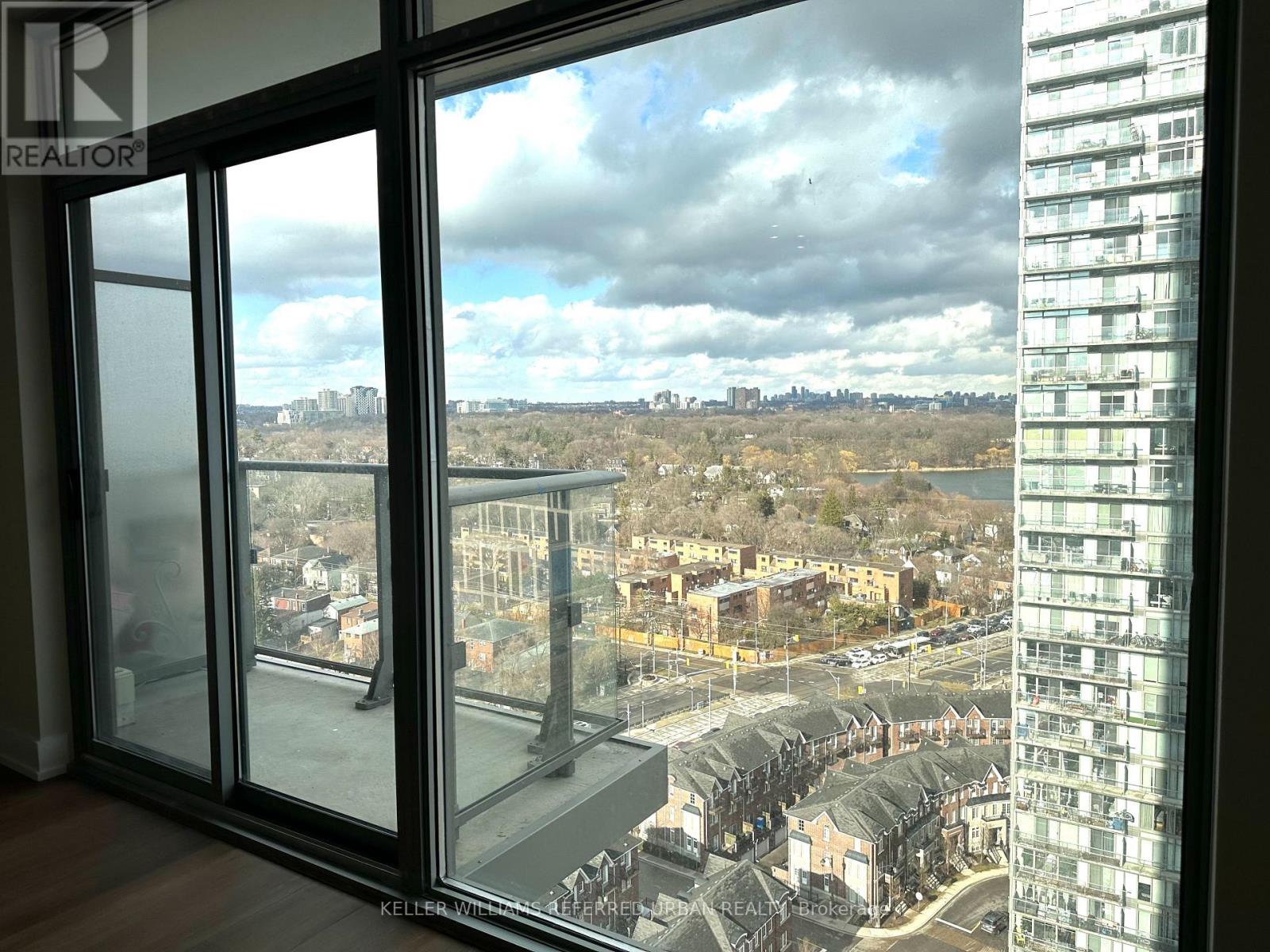 1913 - 105 The Queensway, Toronto, Ontario  M6S 5B5 - Photo 6 - W12821058