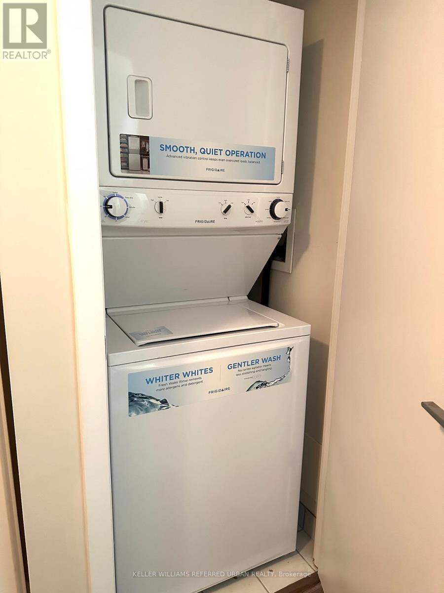 1913 - 105 The Queensway, Toronto, Ontario  M6S 5B5 - Photo 9 - W12821058