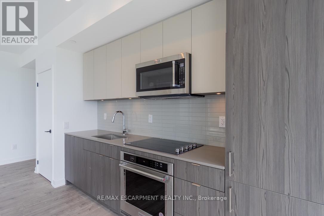 812 - 220 Missinnihe Way, Mississauga, Ontario  L5H 0A9 - Photo 18 - W12821072