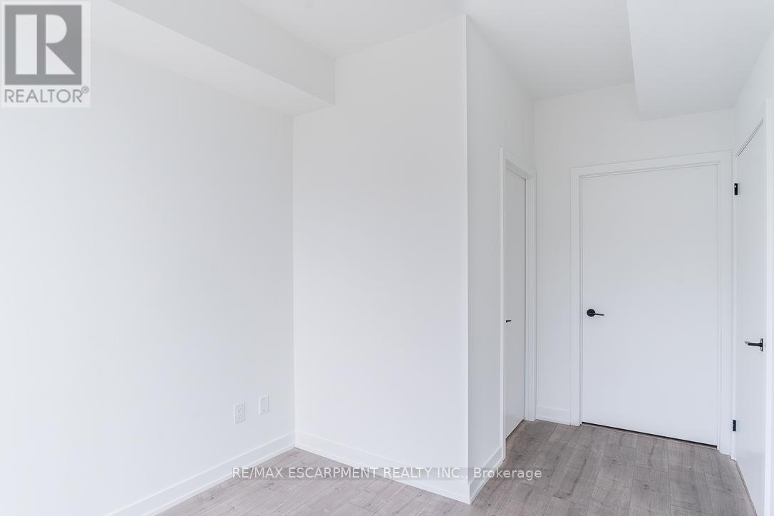 812 - 220 Missinnihe Way, Mississauga, Ontario  L5H 0A9 - Photo 24 - W12821072