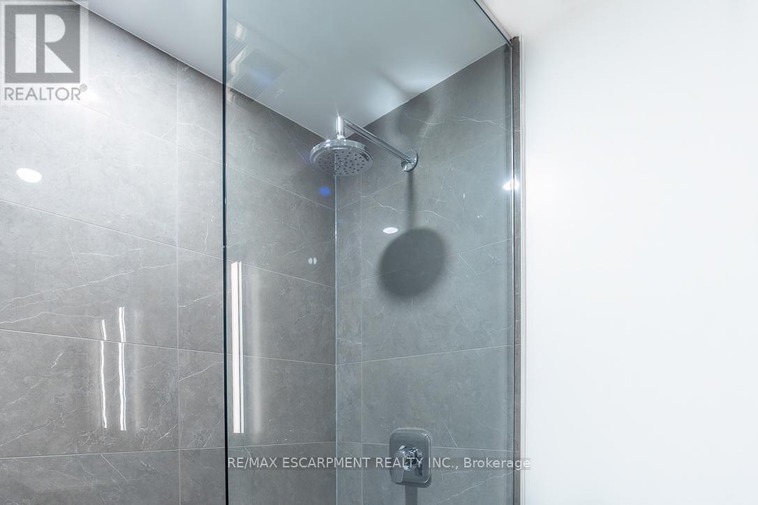 812 - 220 Missinnihe Way, Mississauga, Ontario  L5H 0A9 - Photo 28 - W12821072