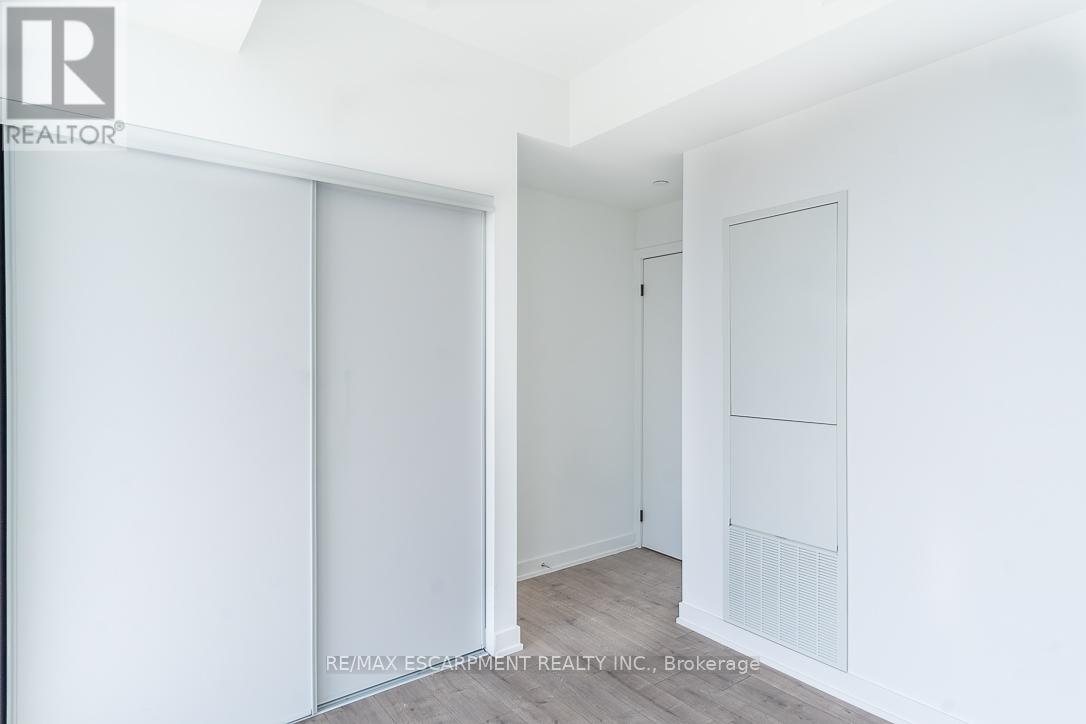 812 - 220 Missinnihe Way, Mississauga, Ontario  L5H 0A9 - Photo 31 - W12821072