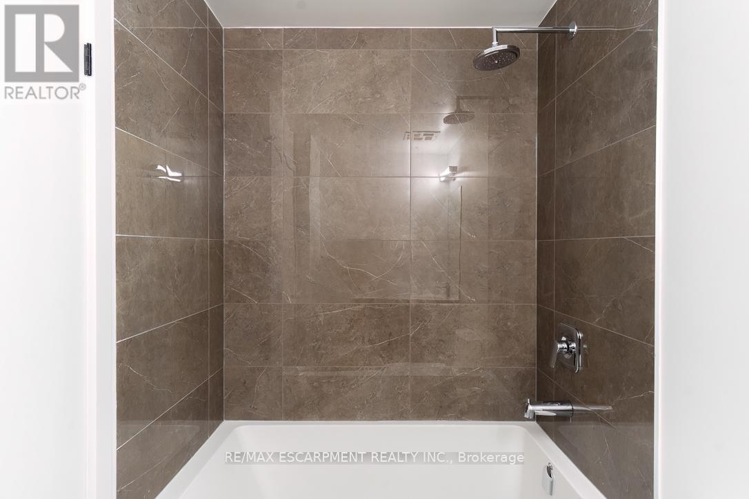 812 - 220 Missinnihe Way, Mississauga, Ontario  L5H 0A9 - Photo 32 - W12821072