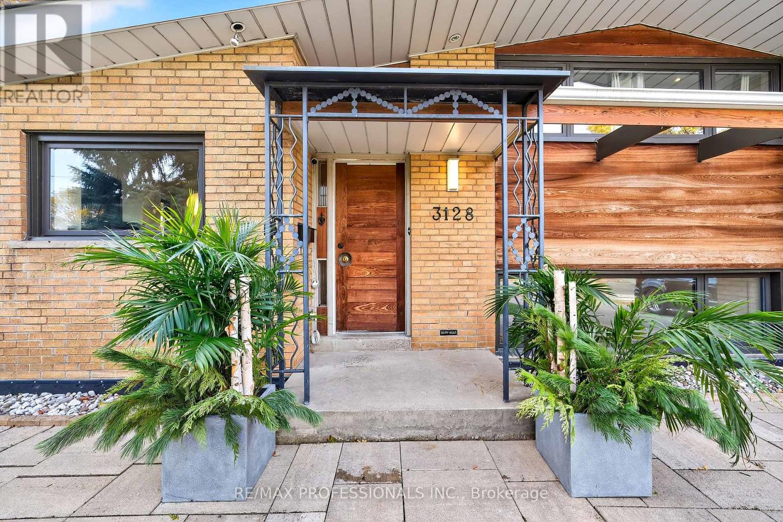 3128 Constitution Boulevard, Mississauga, Ontario  L4Y 2Z3 - Photo 10 - W12821102