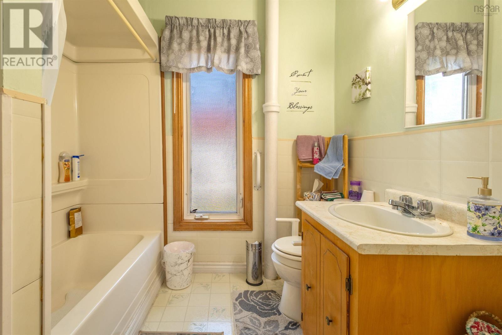 Lorem Ipsum Dolor Sit, Glace Bay, Nova Scotia  B1A  - Photo 27 - DEMO28780531